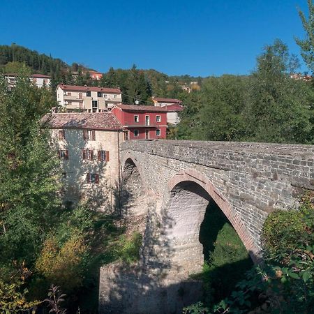 La Casa Sul Ponte Villa Mercatello sul Metauro Bagian luar foto