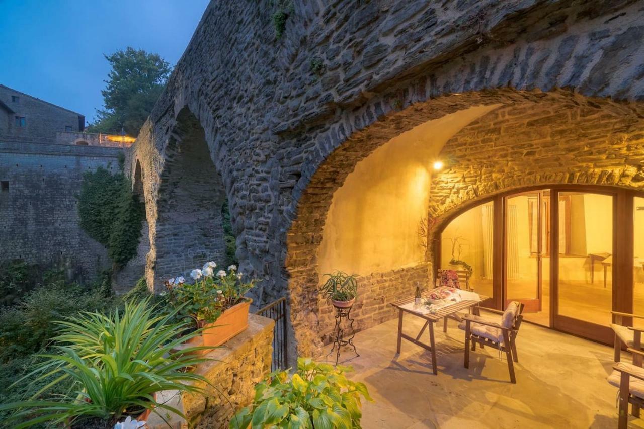 La Casa Sul Ponte Villa Mercatello sul Metauro Bagian luar foto