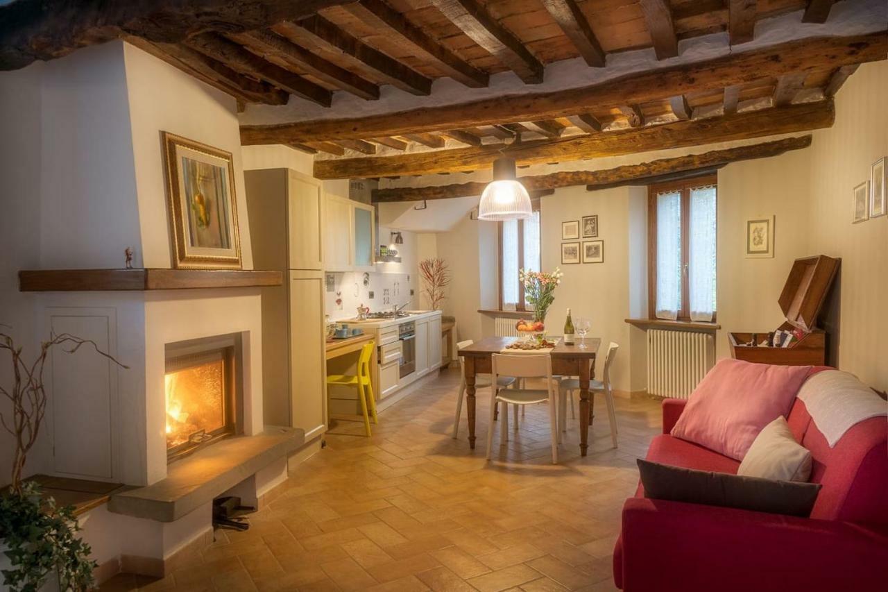 La Casa Sul Ponte Villa Mercatello sul Metauro Bagian luar foto